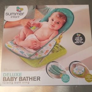 Deluxe baby bather